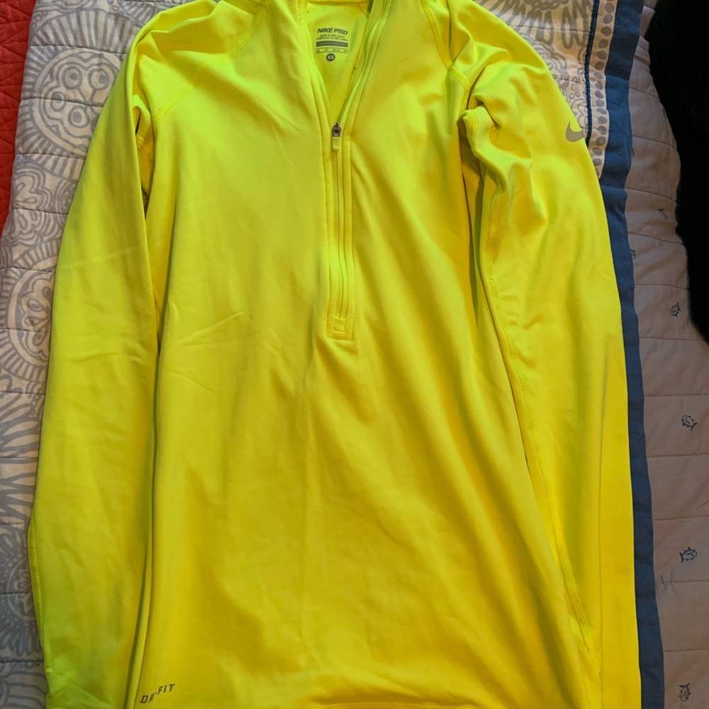 Nike Pro Women’s Pullover